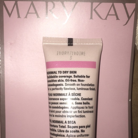 Mary Kay Timewise Luminous-wear liquid foundation - Picture 1 of 8